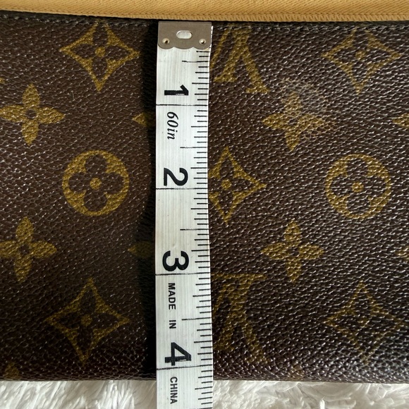 Louis Vuitton Monogram Bucket GM Pouch, COA - Picture 11 of 12
